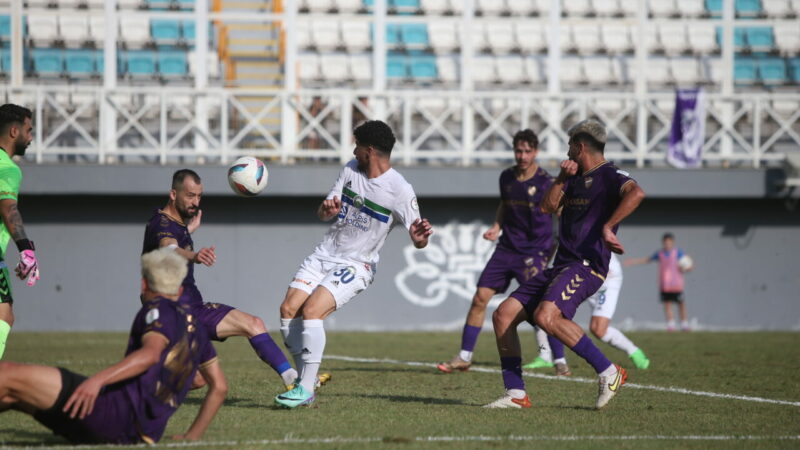 Bursa ekibi geriye düşmesine rağmen 1 puanı Aykut’un 90+8’deki penaltısıyla