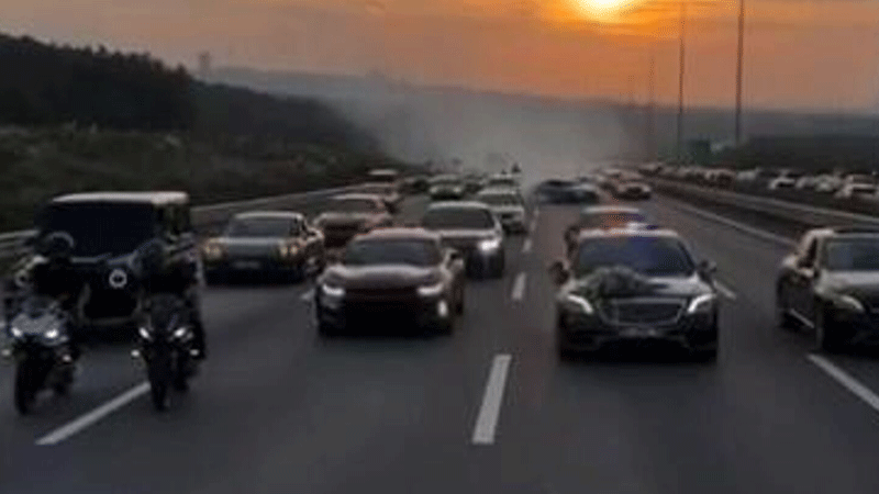 Çakarlı lüks araçlarla drift yapan düğün konvoyuna ceza!