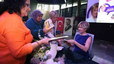 Osmangazi Belediyesi tarafından kadınları kitap okumaya teşvik etmek adına hayata