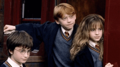 İngiliz yazar J. K. Rowling'in kaleme aldığı fantastik romanlardan sinemaya
