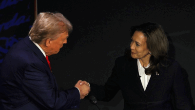 Sürpriz el sıkışma!