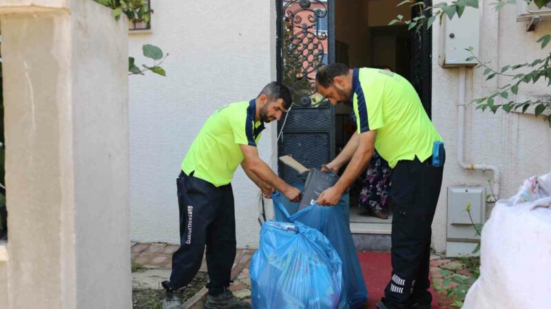 Bursa’da 739 ton atıktan 3 milyon 442 bin lira kazanç Gürsu Belediyesi, yeşil bir gelecek için ürettiği projelerle, doğanın korunmasına