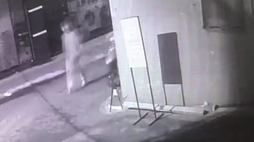 Bursa’da motosiklet hırsızları kamerada Bursa’da motosiklet hırsızları kamerada