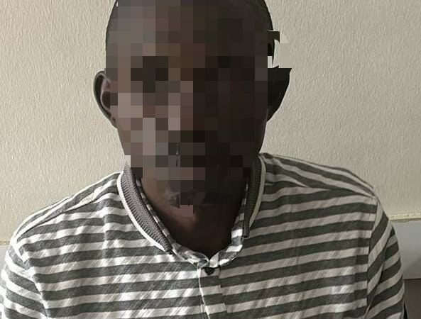 İznik’te aranan şahıslara operasyon Bursa’nın İznik ilçesinde çeşitli suçlardan aranan ve hakkında 13,5 yıl