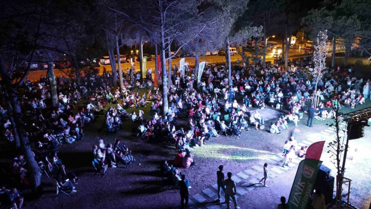 İznik’te nostalji dolu yaz etkinlikleri sona erdi İznik’te nostalji dolu yaz etkinlikleri sona erdi