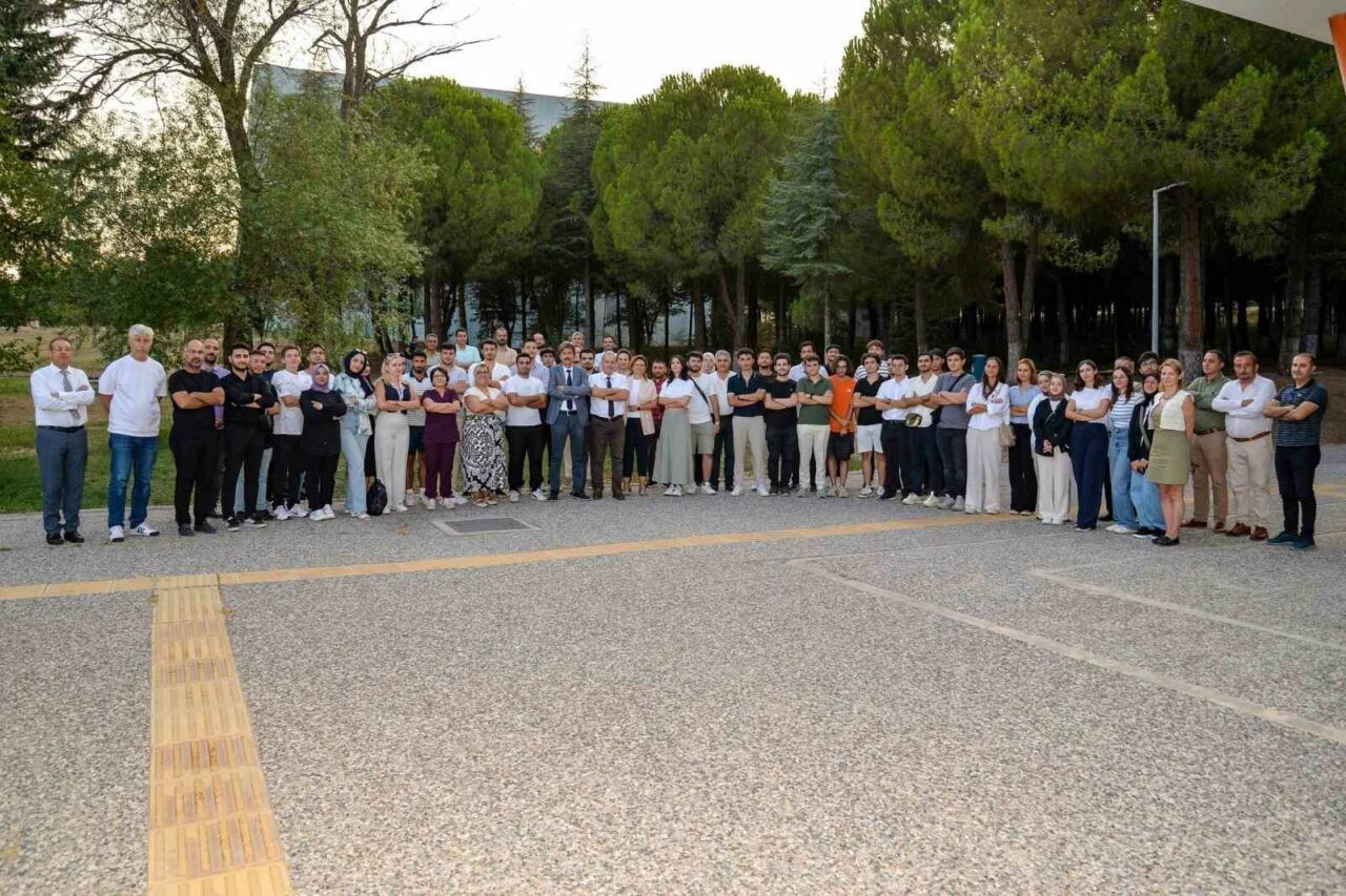 Bursa Uludağ Üniversitesi Rektörü Yılmaz’dan Teknofest mesajı Bursa Uludağ Üniversitesi Rektörü Yılmaz’dan Teknofest mesajı