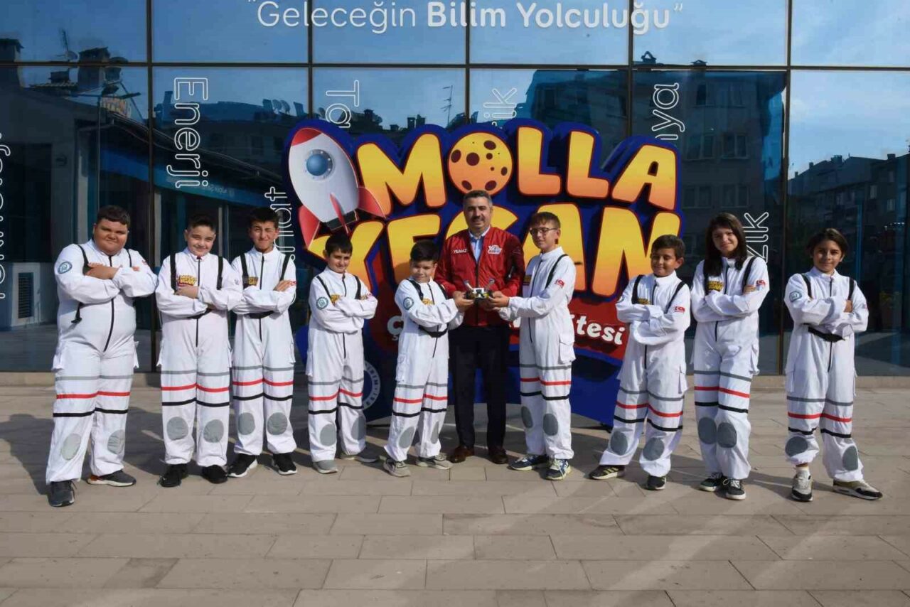 ‘Robo Molla Yegan’ TEKNOFEST’te Yıldırım’ı temsil edecek ‘Robo Molla Yegan’ TEKNOFEST’te Yıldırım’ı temsil edecek