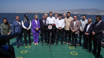 Bakan Kurum’dan İzmir Körfezi açıklaması: Büyük bir çevre felaketi yaşanıyor