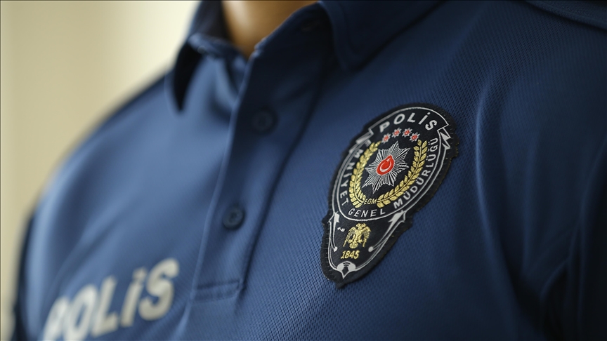 EGM açıkladı! O polis açığa alındı