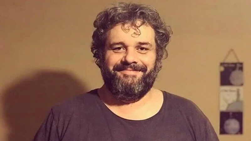 Ünlü oyuncudan acı haber! Oyuncu Umut Avcı, 44 yaşında hayatını kaybetti. Avcı'nın vefat haberi