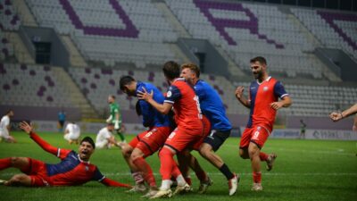 3.Lig’deki Bursa ekibinin liderlik keyfi