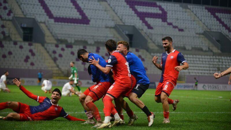 3.Lig’deki Bursa ekibinin liderlik keyfi 52 Orduspor’u Erdal Kaya’nın golüyle deplasmanda deviren 1923 Mustafakemalpaşaspor, 3.