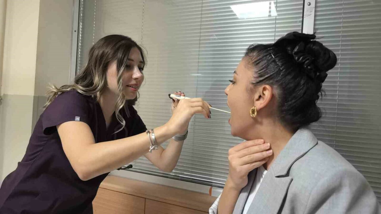 Bursa’da yıllar sonra gelen tesadüf! Doğdukları hastaneye doktor olarak atandılar… Bursa’da yıllar sonra gelen tesadüf! Doğdukları hastaneye doktor olarak atandılar…