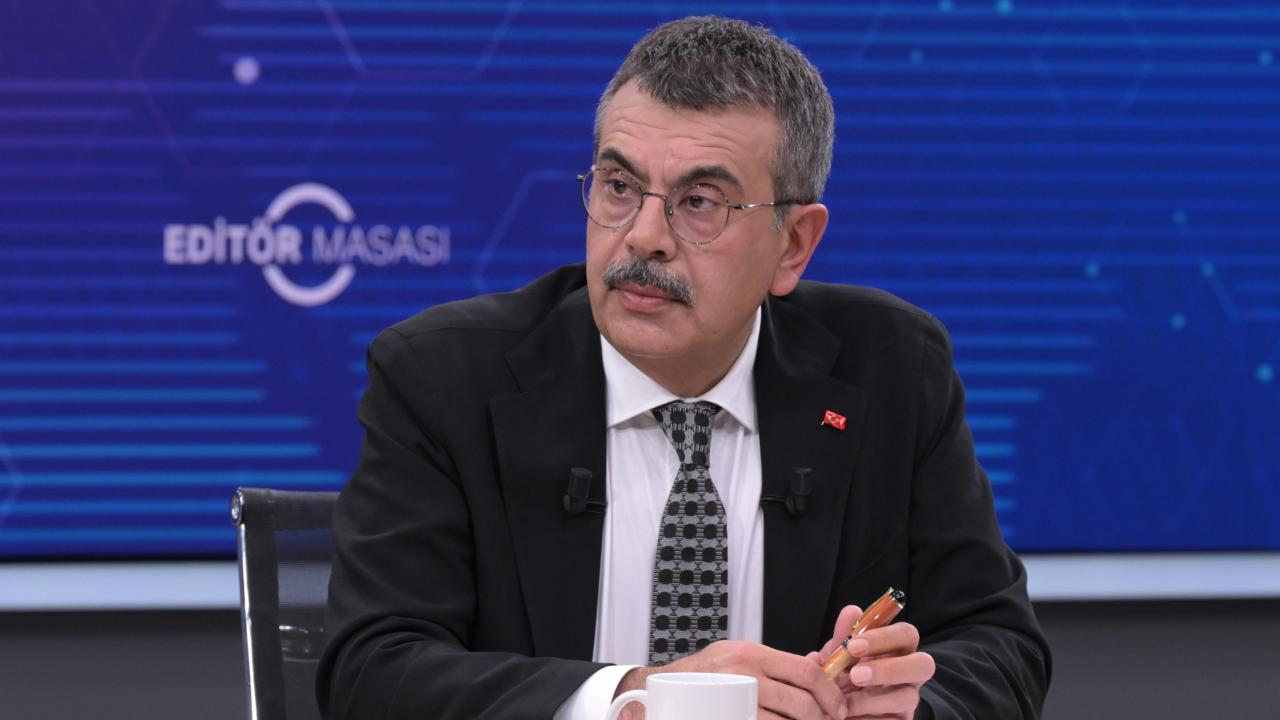 Bakan Tekin: Öğretmen, şube tercihinde merkezi yerleştirme yapacağız Bakan Tekin: Öğretmen, şube tercihinde merkezi yerleştirme yapacağız