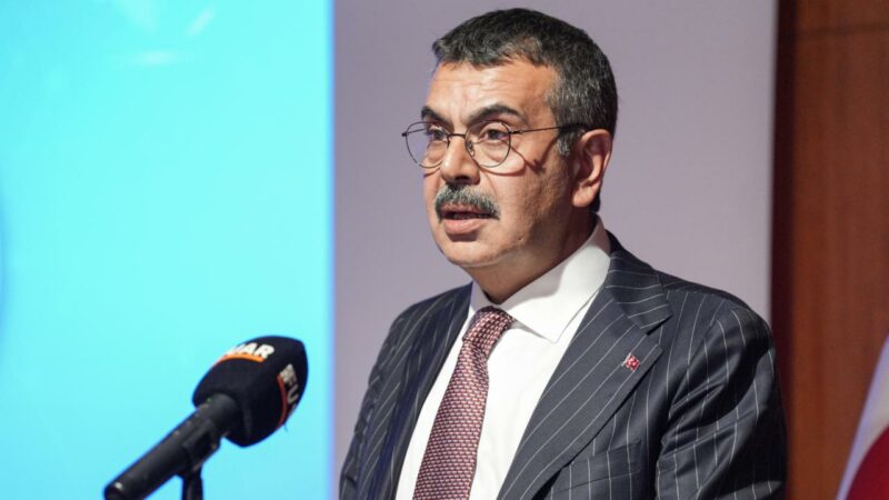 Okulların erken kapanacağı iddiası… Milli Eğitim Bakanı’ndan açıklama Milli Eğitim Bakanı Yusuf Tekin, okulların erken kapanacağına yönelik iddialara