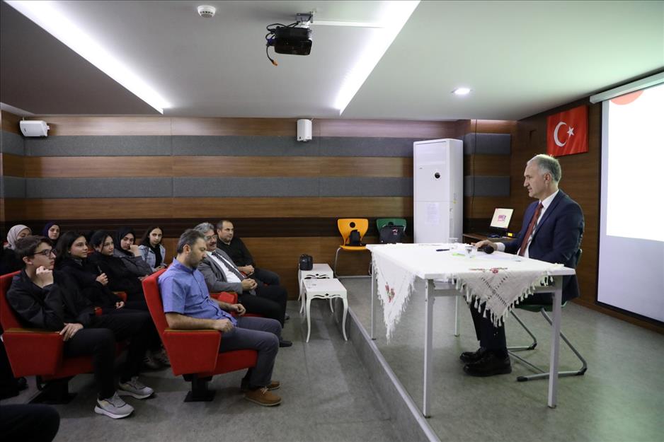 Başkan Taban, öğrencilerle buluştu Başkan Taban, öğrencilerle buluştu