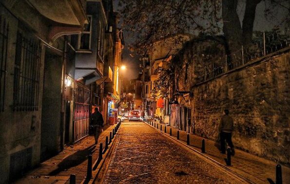 Türkiye’de böyle bir tablo ilk; Gece sokağa çıkarken kendinizi güvende hissediyor musunuz? Türkiye’de böyle bir tablo ilk; Gece sokağa çıkarken kendinizi güvende hissediyor musunuz?