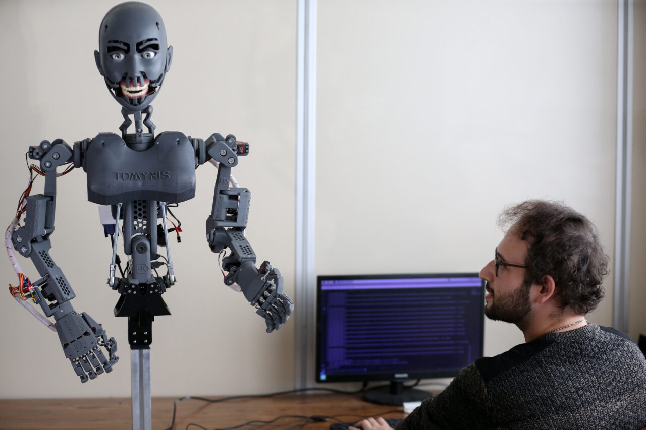 Bursa’da 40 günde üretildi; İşte yerli insansı robot Tomyris…