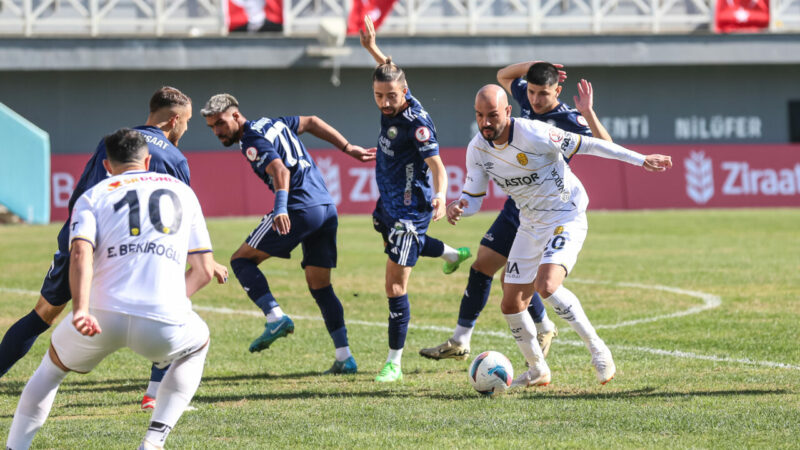 3.Lig’deki Bursa ekibinin kupa maçında gol düellosu! Kim tur atladı? İki kez geriye düştüğü karşılaşmada eşitliği sağlamayı başaran mavi beyazlılar