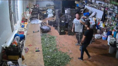 Fotoğraf kavgası hastanede bitti! Tek yumrukla komalık etti