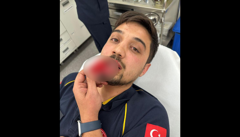 Bursa’da akıl almaz olay! Ambulans şoförünü darp ettiler