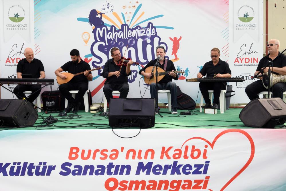 Bursa’da iki mahalle daha şenlendi