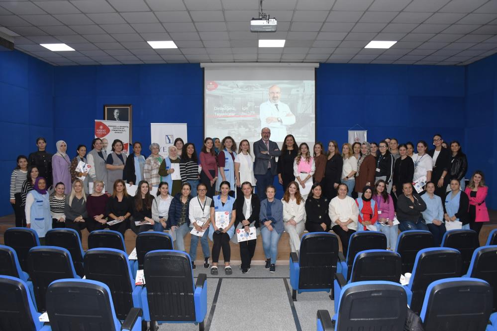 Yeşimliler meme kanseri farkındalığı için bir araya geldi Yeşimliler meme kanseri farkındalığı için bir araya geldi