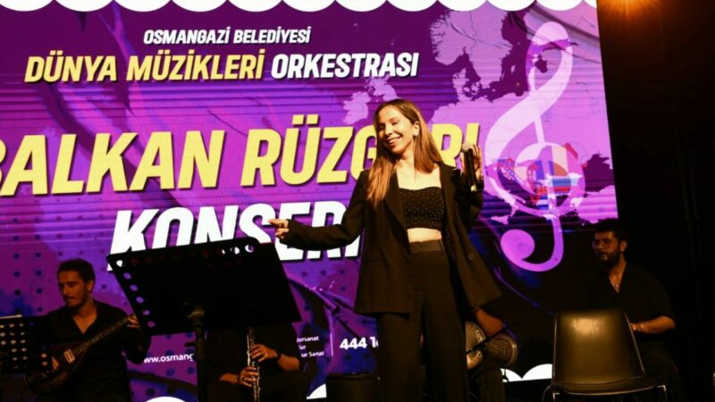 Osmangazi’de Balkan rüzgarı Balkanların en beğenilen türküleri Osmangazi'de yankılandı. Osmangazi Belediyesi, düzenlediği Balkan