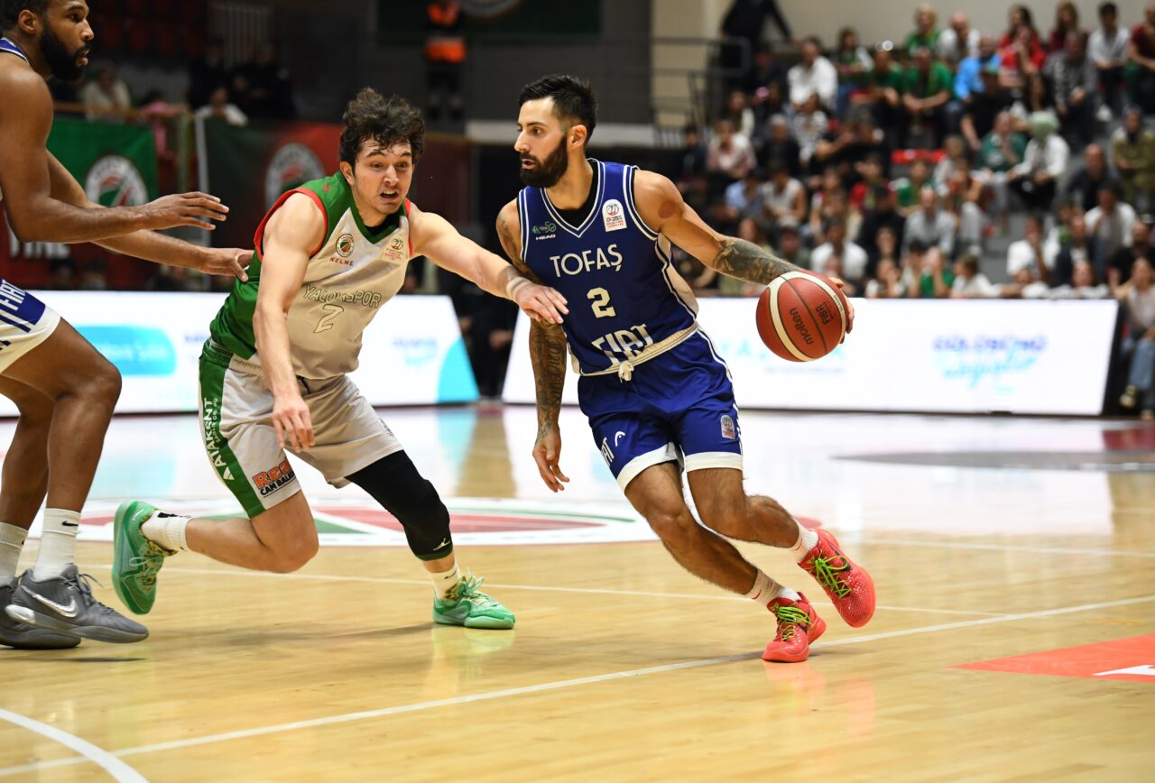 Bursa ekibi potada buldozer gibi! Bileği bükülmüyor… Bursa ekibi potada buldozer gibi! Bileği bükülmüyor…