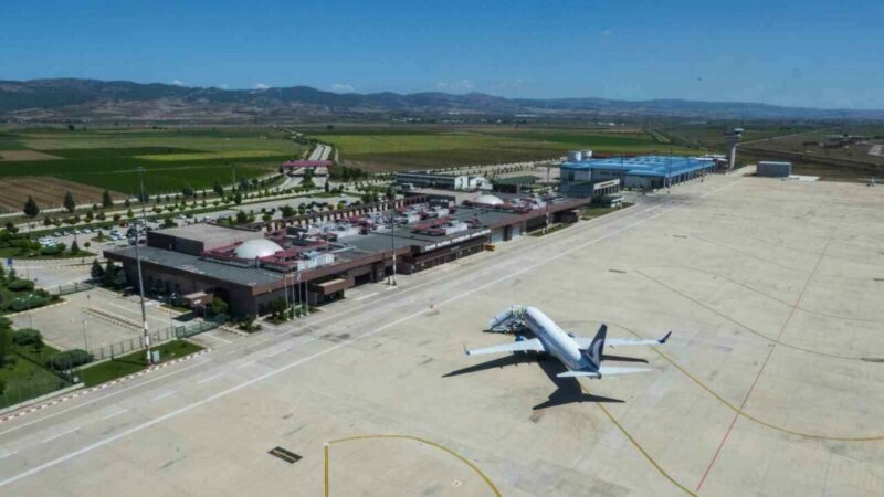 Olay Gazetesi Yazarı İhsan Aydın, SunExpress'in Yenişehir Havalimanı'yla ilgili yeni