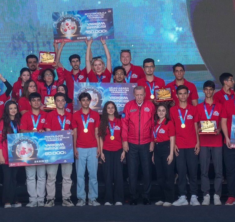 Bursalı tıp öğrencileri ALS hastaları için umut oldu Bursalı tıp öğrencileri ALS hastaları için umut oldu