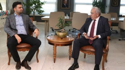 Bursaspor yönetiminden Şadi Özdemir’e ziyaret