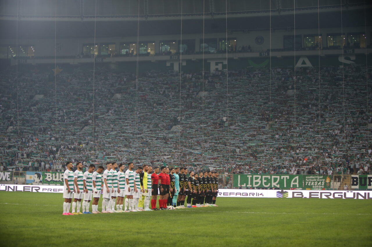 Bursaspor Süper Lig takımlarını geride bıraktı! Türkiye’nin zirvesinde…