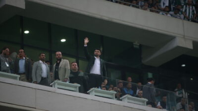 Bursaspor Başkanı Enes Çelik’ten önemli mesajlar; ‘Kavga ederek değil…’