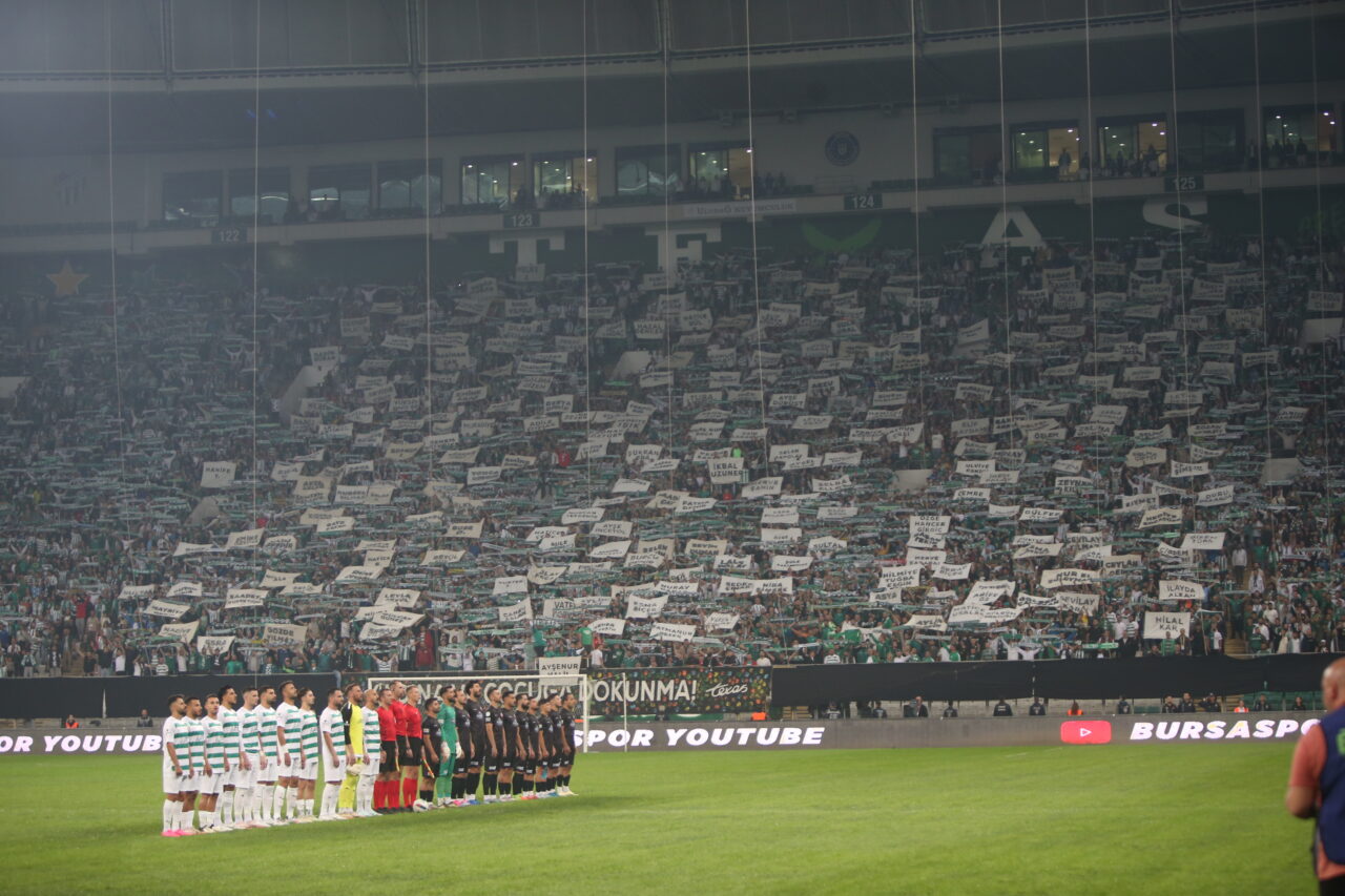 Bursaspor reytinglerde de zirvede! Türkiye’nin gözü Bursa’daydı… Bursaspor reytinglerde de zirvede! Türkiye’nin gözü Bursa’daydı…