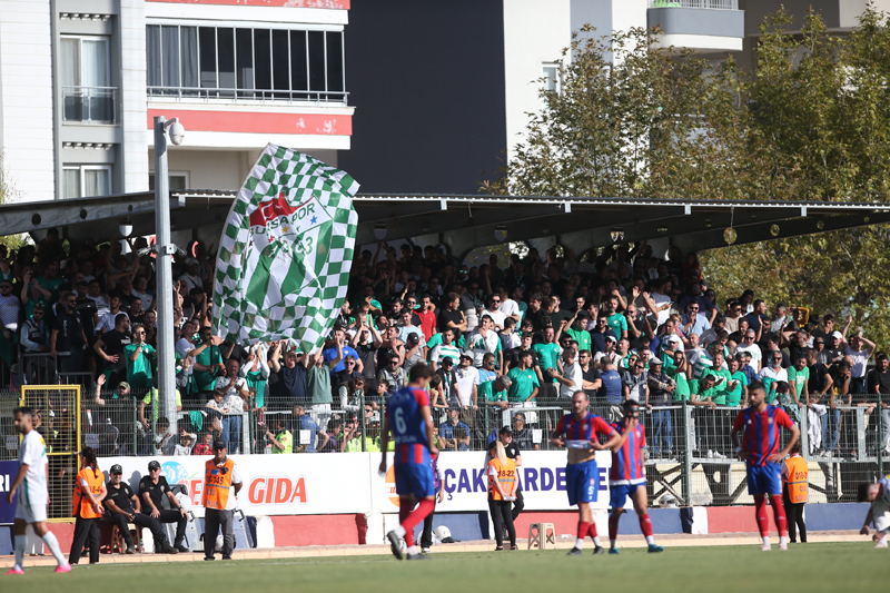 Bursaspor taraftarı her zamanki yerinde!