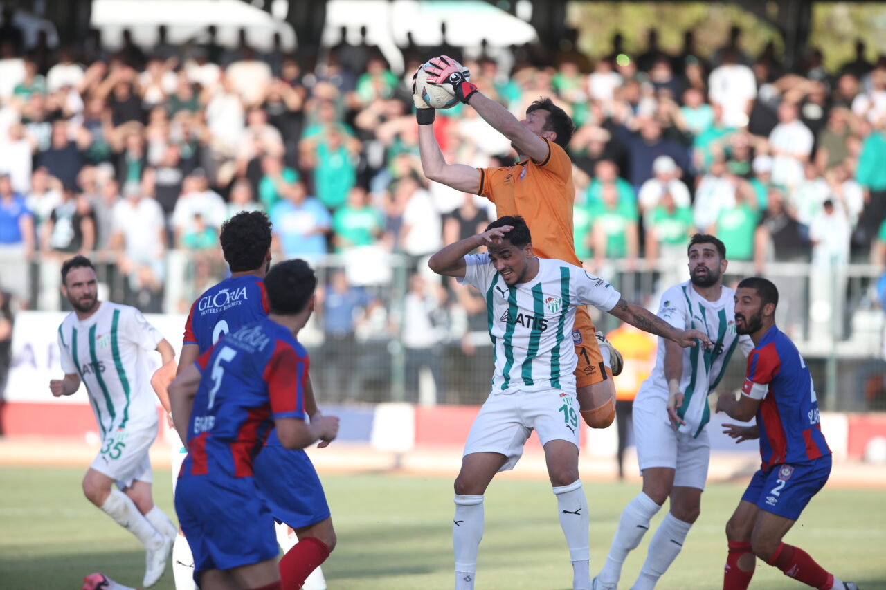 Bursaspor zirveyi kaptırdı ama…!