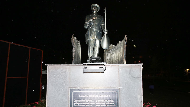 Büyükşehir Belediyesi, Bursa’da Aşık Veysel’in anısını yaşatacak