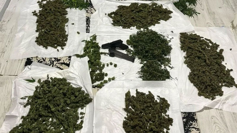 Ünlülerin uğrak mekanına uyuşturucu baskını Ünlülerin uğrak mekanına uyuşturucu baskını