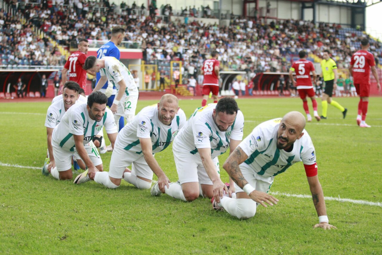 Bursaspor’dan büyük başarı! Tüm takımları geride bıraktı…