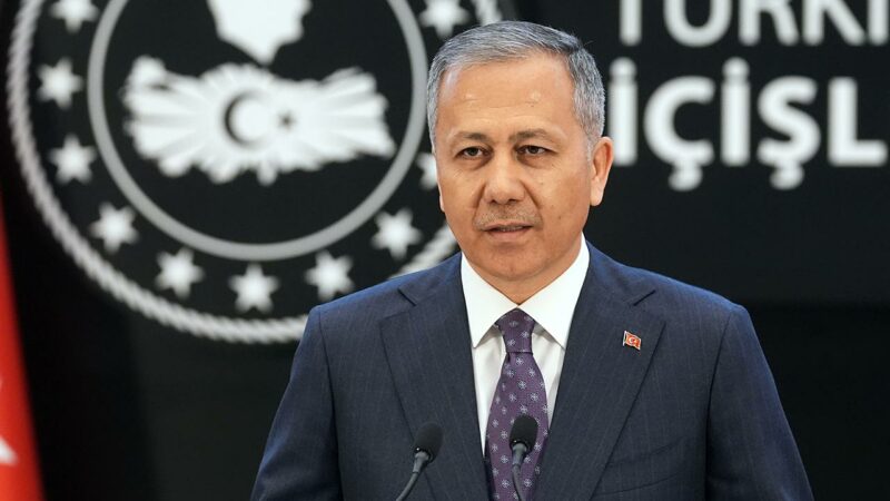 İçişleri Bakanı Yerlikaya’dan Bursa’daki depremlerle ilgili açıklama İçişleri Bakanı Ali Yerlikaya, Bursa'da bir saat arayla gerçekleşen iki