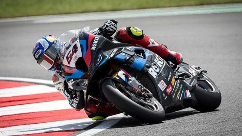 Toprak Razgatlıoğlu ikinci kez Dünya Şampiyonu! Toprak Razgatlıoğlu ikinci kez Dünya Superbike Şampiyonu oldu.