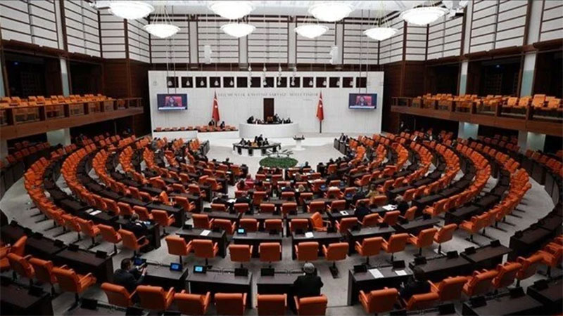 Mecliste çocuk cinayetleri ve çocuk istismarına karşı yeni komisyon Mecliste çocuk cinayetleri ve çocuk istismarına karşı yeni komisyon