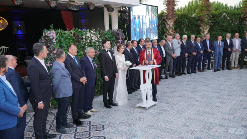 Nehar Şahin ile Oğuzhan Atcı görkemli bir düğünle hayatlarını birleştirdi.