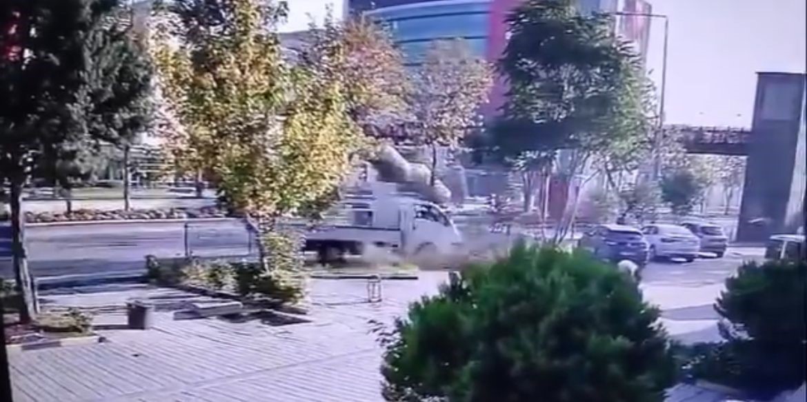 Bursa’da trafik kazası! O anlar kamerada