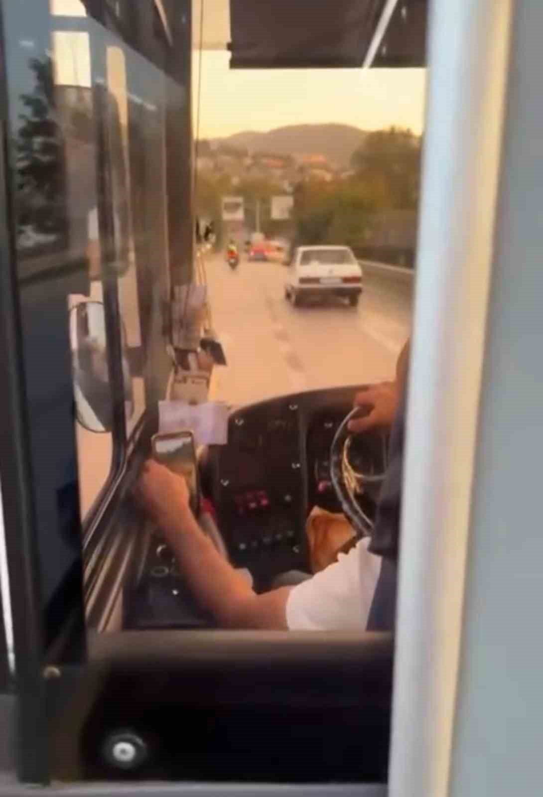 Direksiyon başında video izleyen şoför kameralardan kaçamadı - Olay  Gazetesi Bursa Gazetesi Bursa