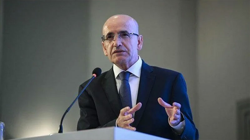 Hazine ve Maliye Bakanı Mehmet Şimşek, yıllık cari açığın geçen