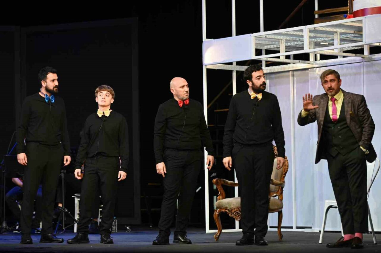 ’Süleyman ve Öbürsüler’ Bursalılarla buluştu