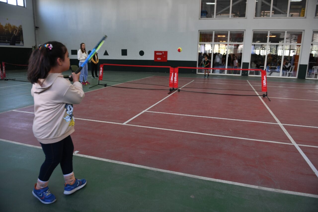 Bursa’da 29 Ekim Cumhuriyet Kupası Tenis Turnuvası başladı