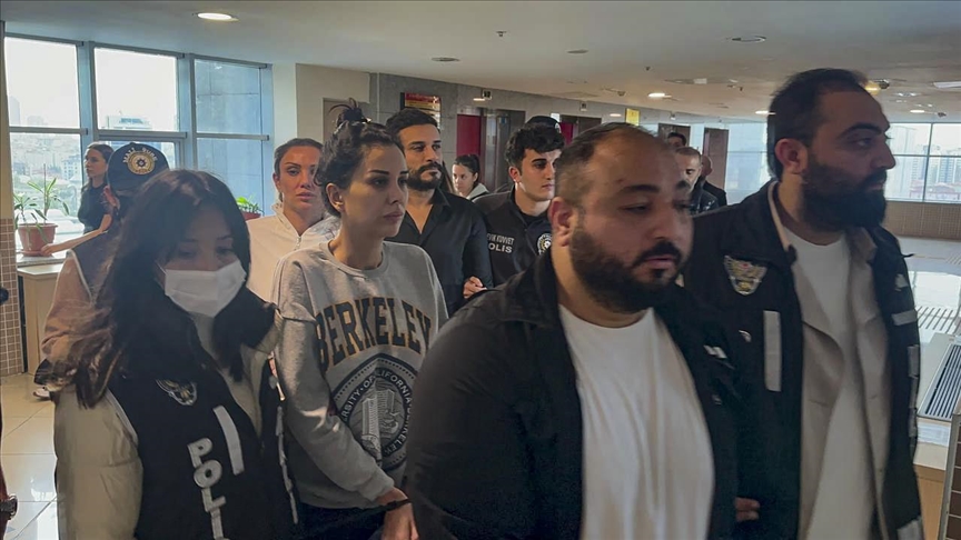 Dilan Polat ve kardeşi adli kontrol şartıyla serbest